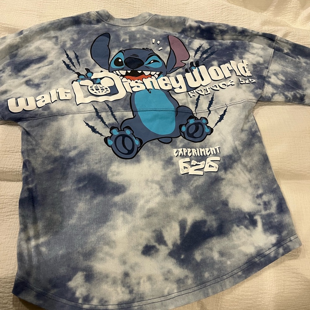 Disney parks, blue tie-dye stitch, spirit jersey size extra small